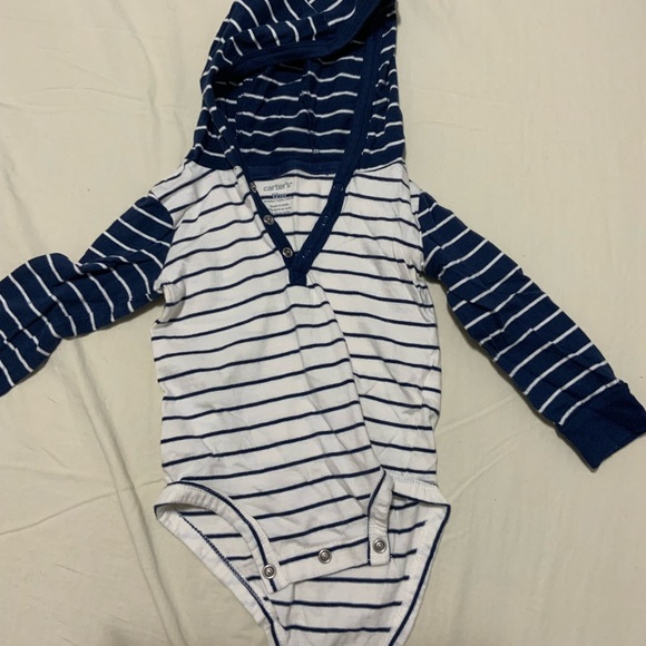 One piece - Picture 3 of 3